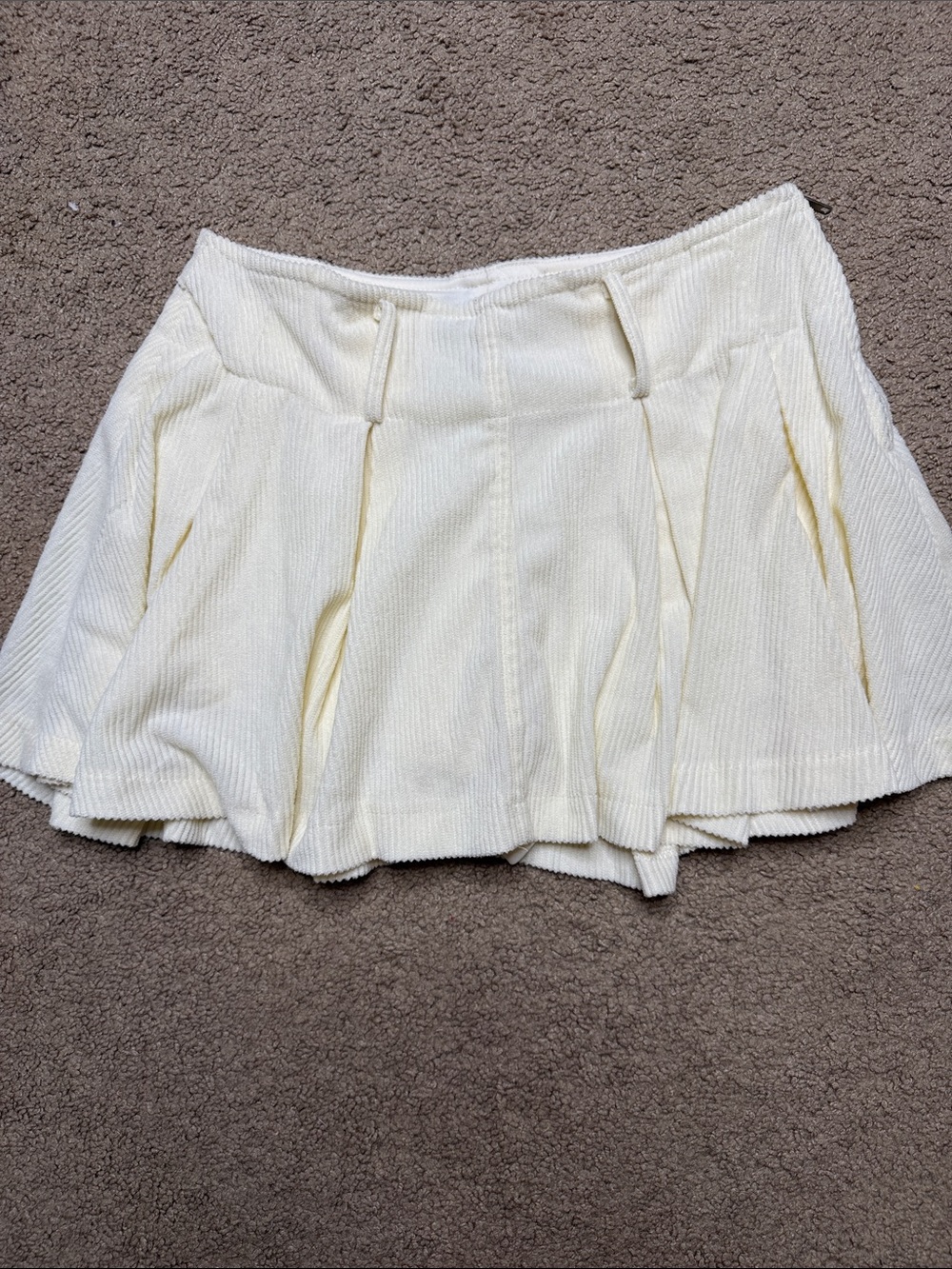 Cream corduroy pleated skort